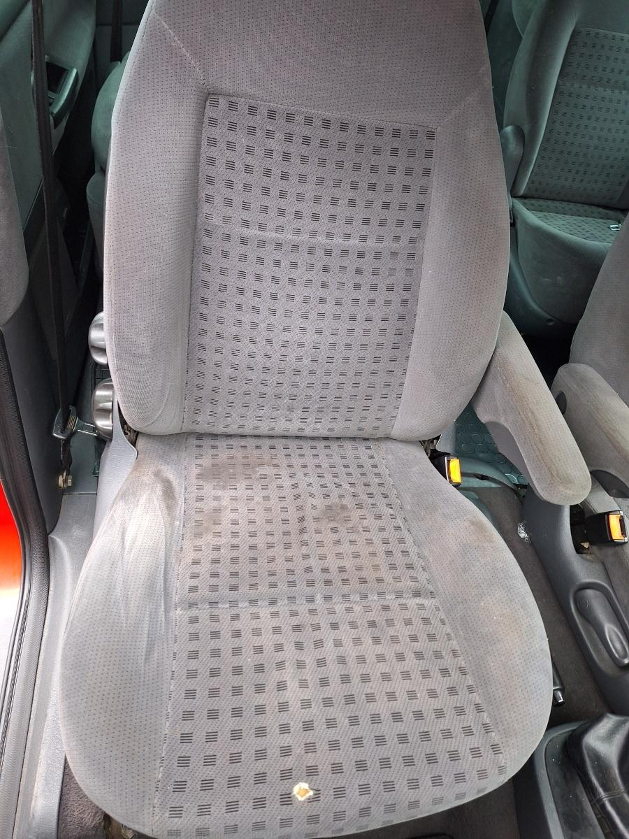 Scaun fata, pasager dreapta VOLKSWAGEN SHARAN 7M8, 7M9, 7M6 1995 - 20101.9 TDI AUY, BVK
