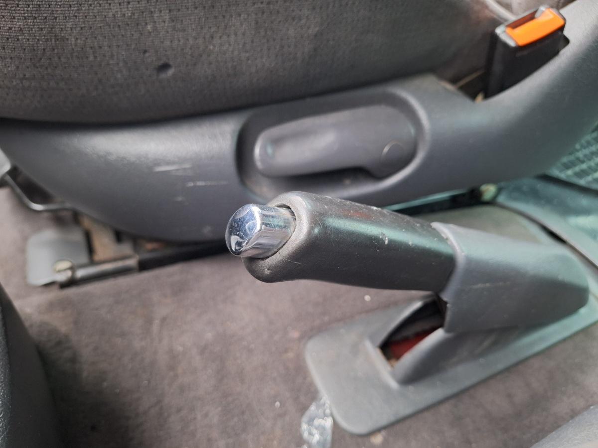 Ansamblu maneta frana de mana/frana de parcare VOLKSWAGEN SHARAN 7M8, 7M9, 7M6 1995 - 20101.9 TDI AUY, BVK