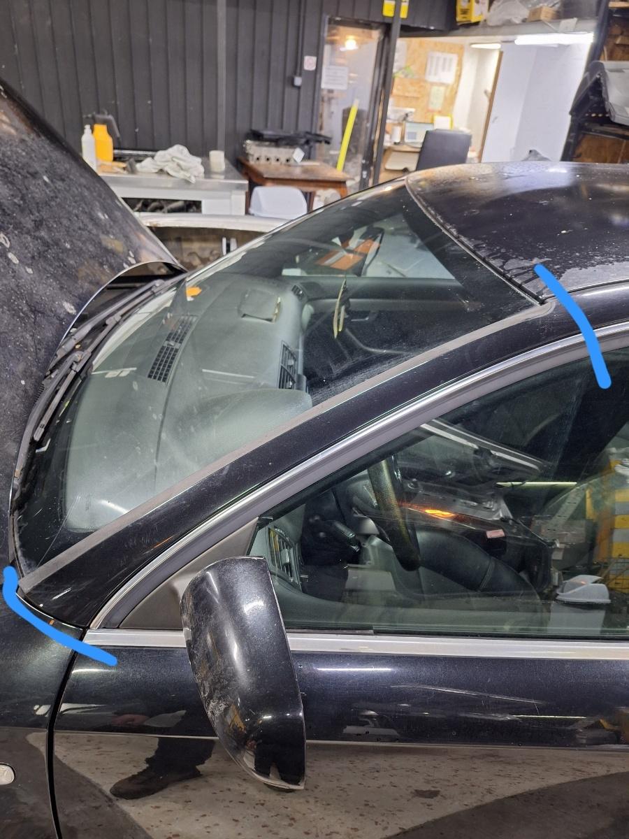 Componenta caroserie stalp A fata stanga AUDI A4 III 8EC, B7 2004 - 2008 2.0 TDI BPW