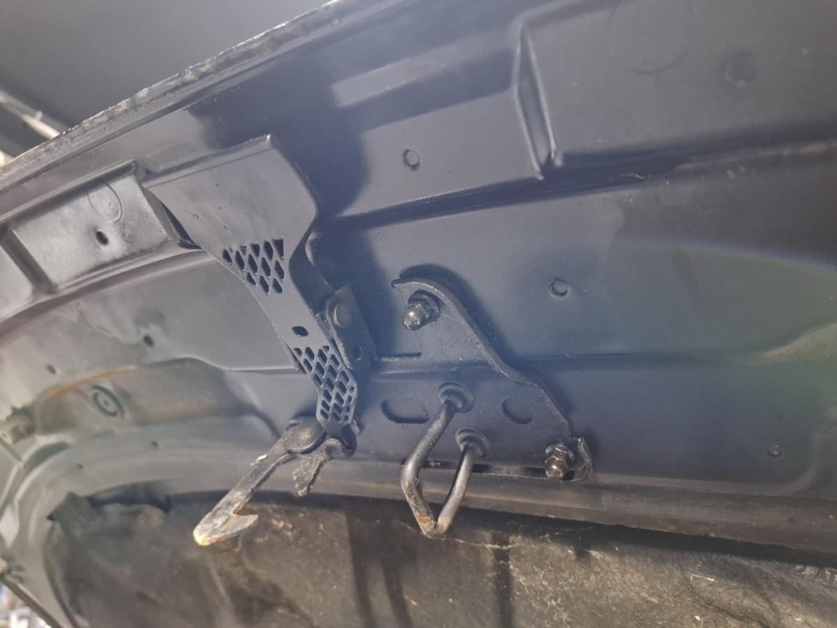 Carlig de siguranta capota motor AUDI A4 III 8EC, B7 2004 - 20082.0 TDI BPW