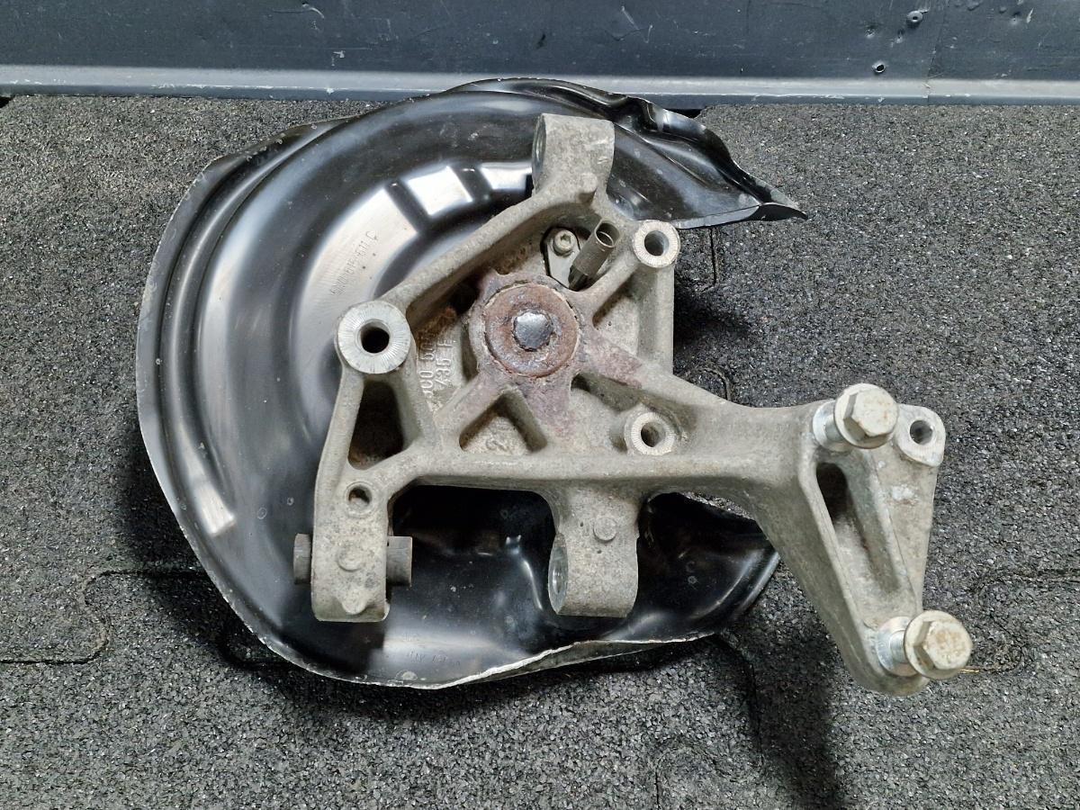 Fuzeta stanga spate VOLKSWAGEN PASSAT CC 357 2008 - 20122.0 TDI CBAB, CFFB 3C0505435F , 5N0615611C