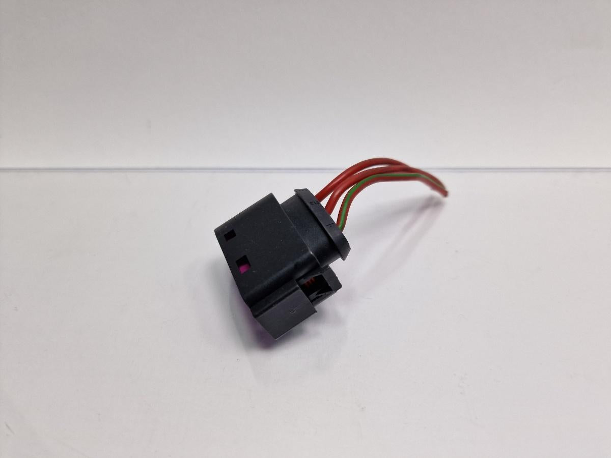 Mufa conector 3 pini VOLKSWAGEN GOLF IV Variant 1J5 1999 - 20061.9 TDI ATD, AXR 1J0937773
