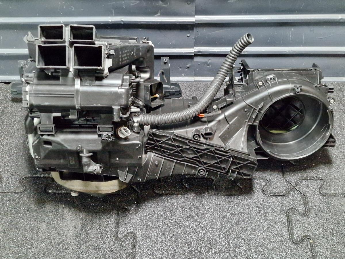 Carcasa aeroterma SKODA OCTAVIA 1Z3 2004 - 20131.9 TDI BJB, BKC, BLS, BXE 1K1820308B