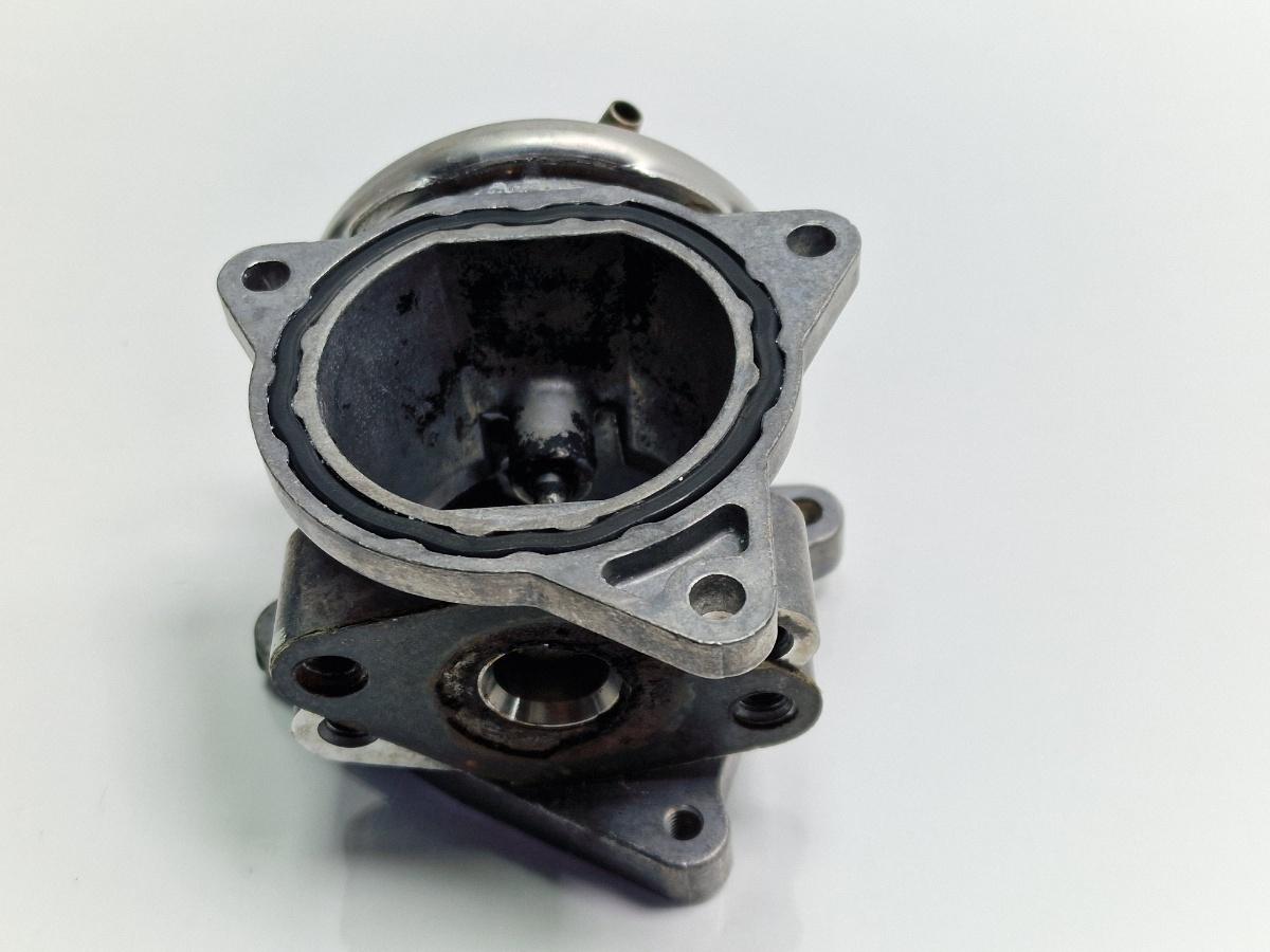 Supapa EGR SKODA OCTAVIA 1Z3 2004 - 20131.9 TDI BJB, BKC, BLS, BXE 038129637D