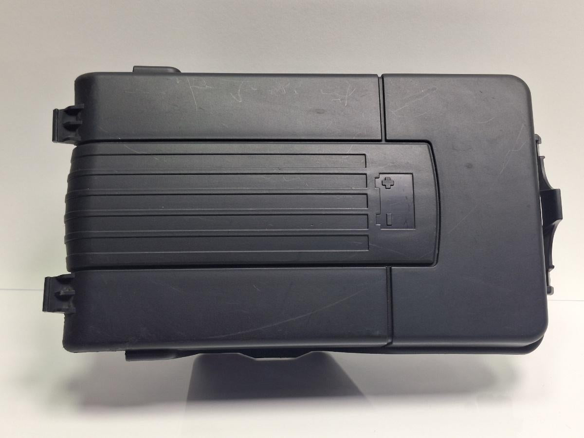 Capac tavita cutie baterie SKODA OCTAVIA 1Z3 2004 - 20131.9 TDI BJB, BKC, BLS, BXE 1K0915443A