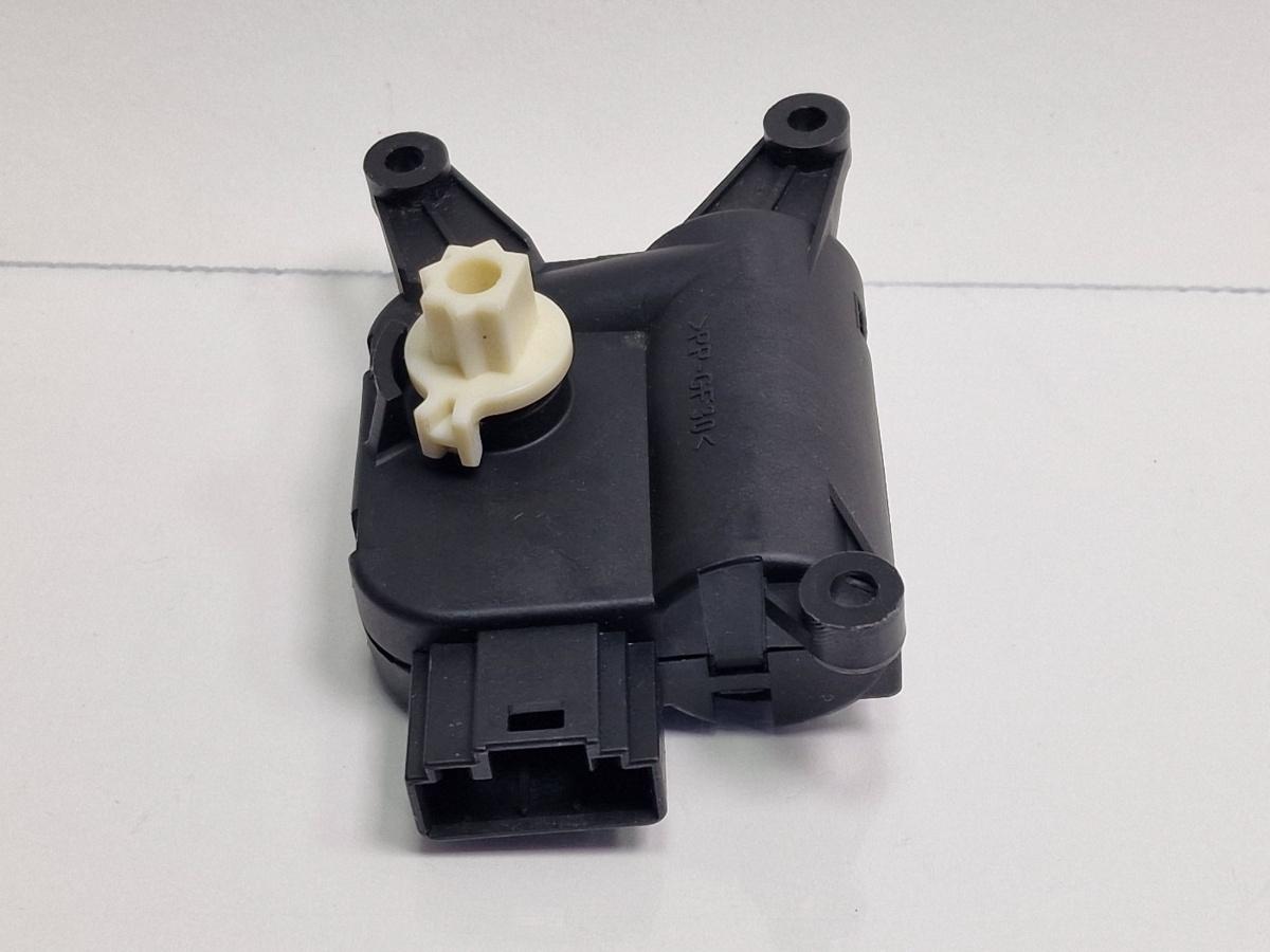 Motoras reglaj aeroterma V70 SKODA OCTAVIA 1Z3 2004 - 20131.9 TDI BJB, BKC, BLS, BXE BOSCH 0132801345 1K0907511