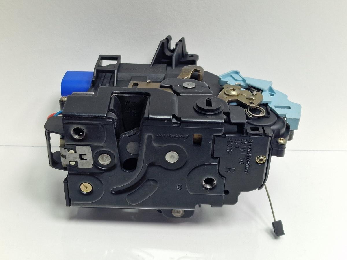 Broasca usa dreapta spate SKODA OCTAVIA 1Z3 2004 - 20131.9 TDI BJB, BKC, BLS, BXE 7L0839016