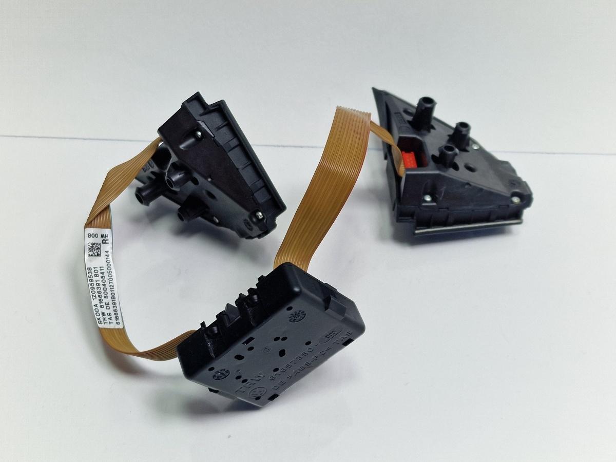Butoane comenzi volan SKODA OCTAVIA 1Z3 2004 - 20131.9 TDI BJB, BKC, BLS, BXE 1Z0959537 , 1Z0959538