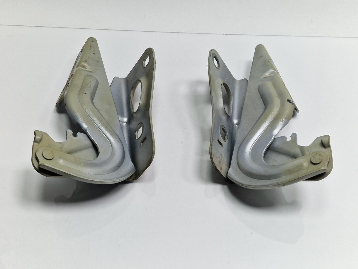Balamale capota motor SEAT IBIZA V 6J5, 6P1 2008 - > 1.4 TDI BMS 6J0823301A , 6J0823302A