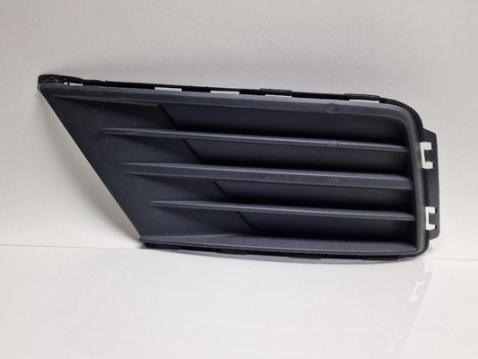 Grila proiector stanga fata VOLKSWAGEN CADDY IV Estate SAB, SAJ 2015 - >2.0 TDI CUUD, DFSD  2K5853665E