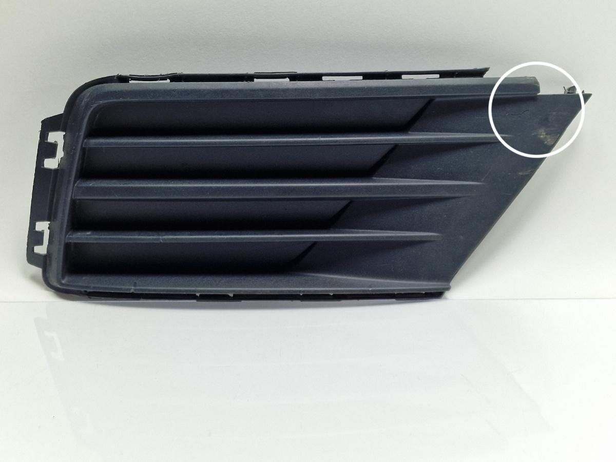 Grila proiector dreapta fata VOLKSWAGEN CADDY IV Estate SAB, SAJ 2015 - >2.0 TDI CUUD, DFSD 2K5853666E
