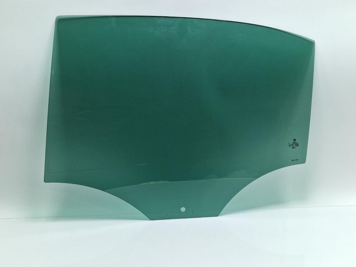 Geam usa stanga spate VOLKSWAGEN JETTA IV 162, 163, AV3, AV2 2009 - >1.2 TSI CBZB 43R004670 5C6845025A
