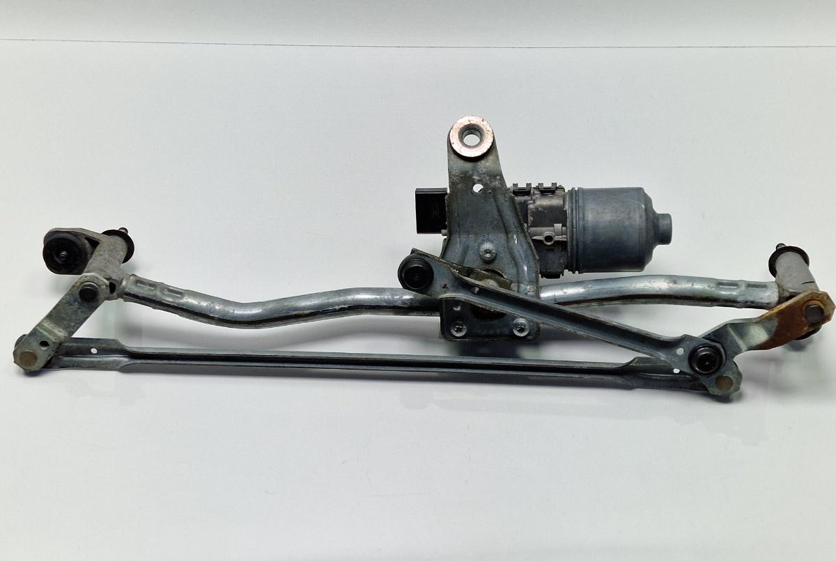 Ansamblu stergatoare VOLKSWAGEN JETTA IV 162, 163, AV3, AV2 2009 - >1.2 TSI CBZB BOSCH 6004FL0009 5C7955023B , 6R1995119A