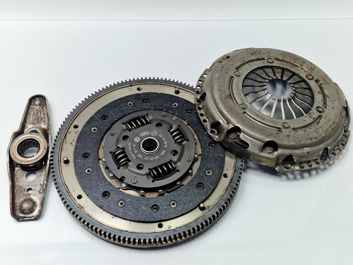 Kit ambreiaj VOLKSWAGEN JETTA IV 162, 163, AV3, AV2 2009 - >1.2 TSI CBZB SACHS 04E141026CX , 02T141153F