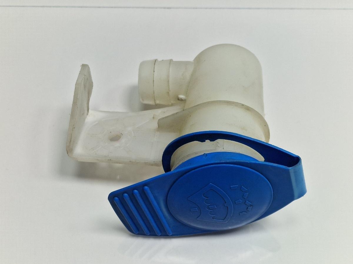 Gat umplere vas lichid parbriz VOLKSWAGEN JETTA IV 162, 163, AV3, AV2 2009 - >1.2 TSI CBZB 1K0955455