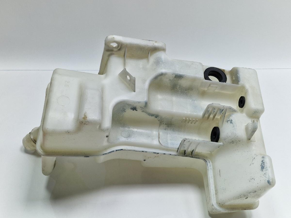 Vas lichid parbriz VOLKSWAGEN JETTA IV 162, 163, AV3, AV2 2009 - >1.2 TSI CBZB 5C6955453S