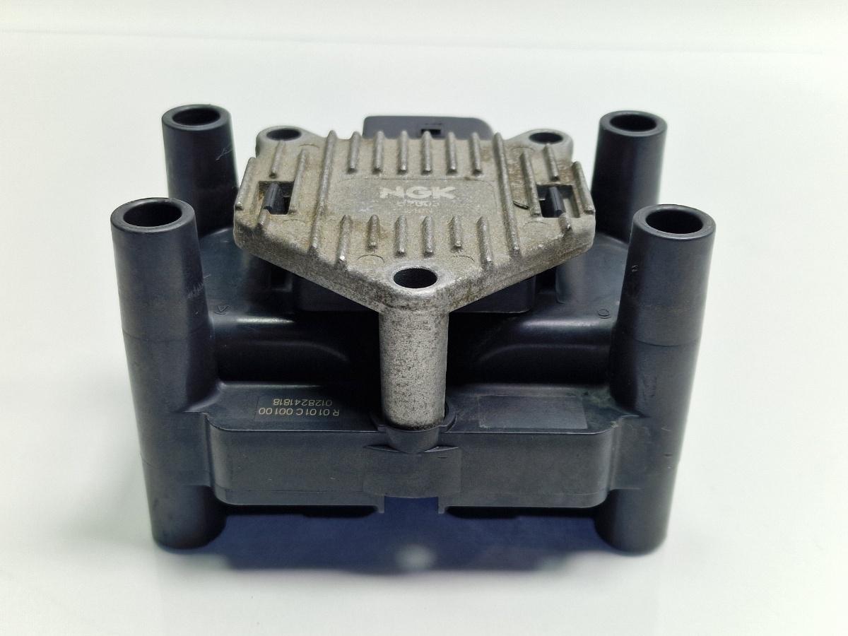 Bobina inductie VOLKSWAGEN JETTA IV 162, 163, AV3, AV2 2009 - >1.2 TSI CBZB  032905106E