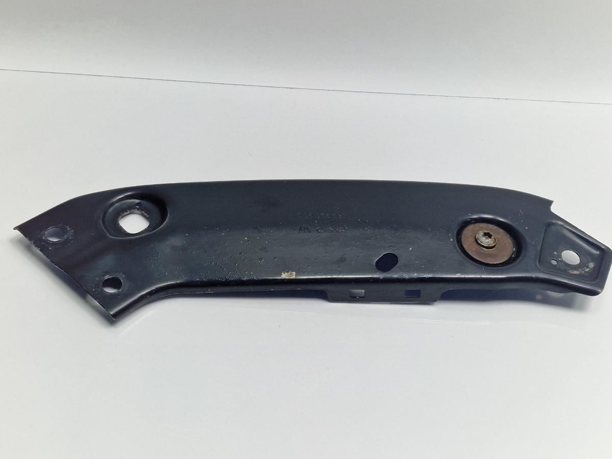 Suport far dreapta VOLKSWAGEN JETTA IV 162, 163, AV3, AV2 2009 - >1.2 TSI CBZB 5C6805932