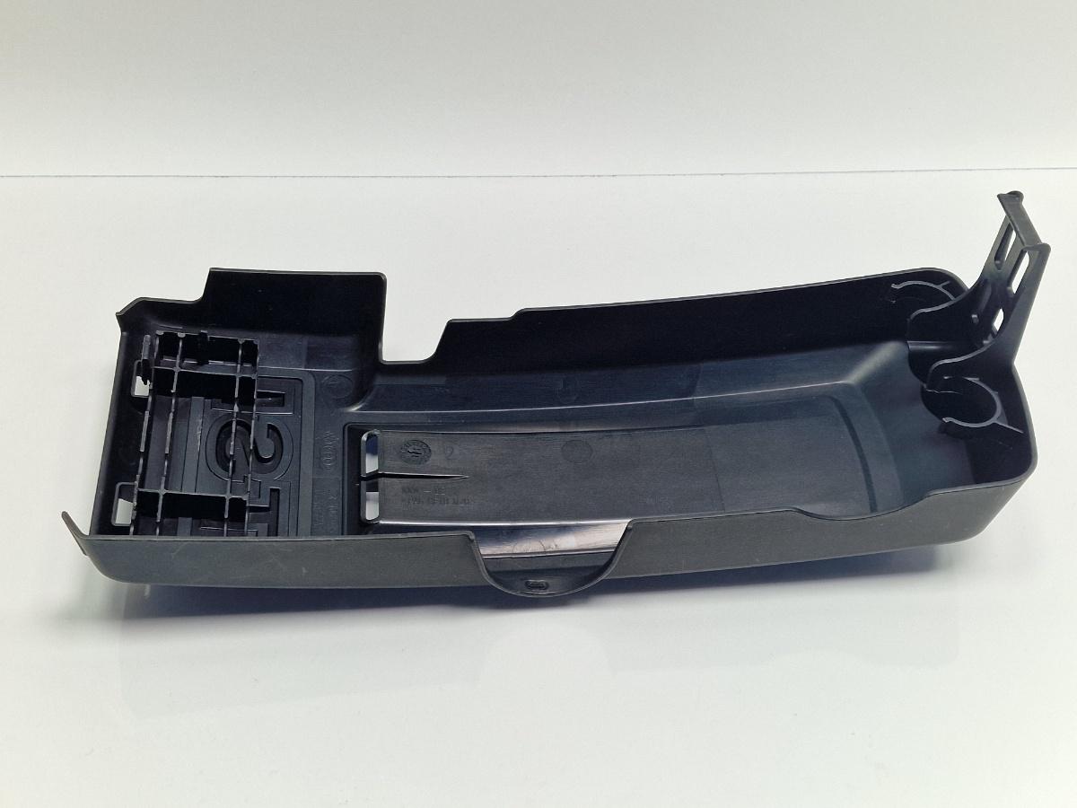 Capac motor VOLKSWAGEN JETTA IV 162, 163, AV3, AV2 2009 - >1.2 TSI CBZB 03F103935