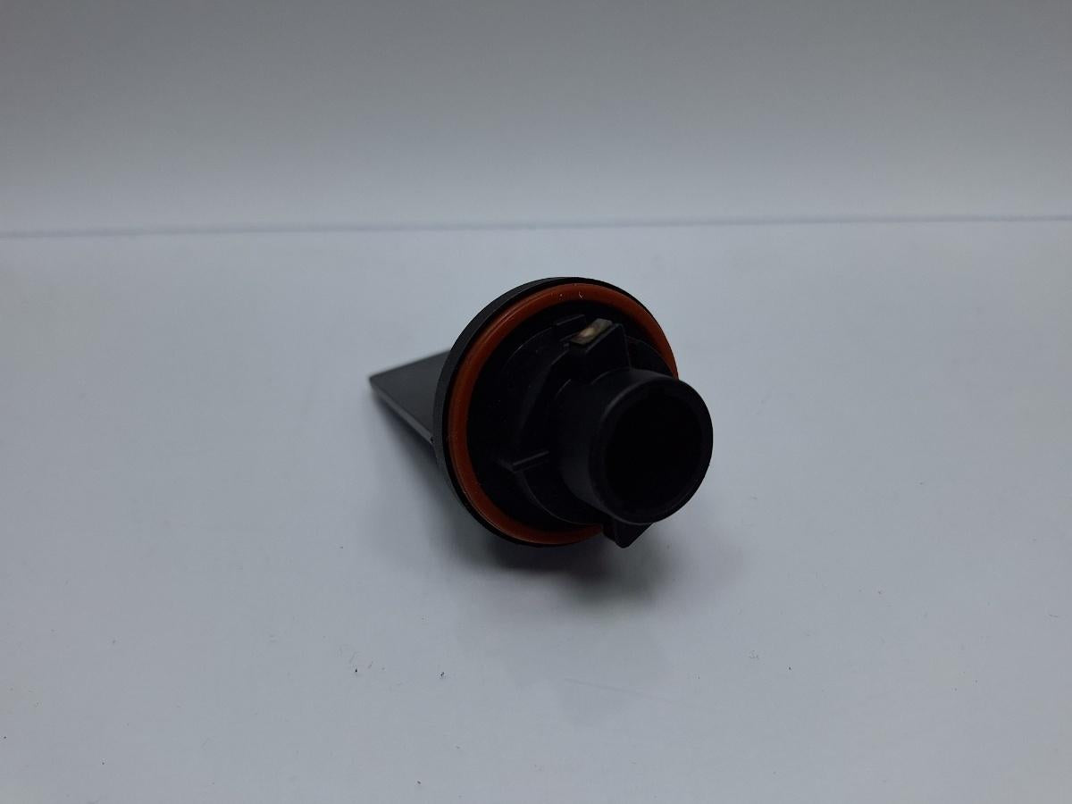 Soclu bec semnalizare far VOLKSWAGEN JETTA IV 162, 163, AV3, AV2 2009 - >1.2 TSI CBZB HELLA 156201-02 1K6953123D
