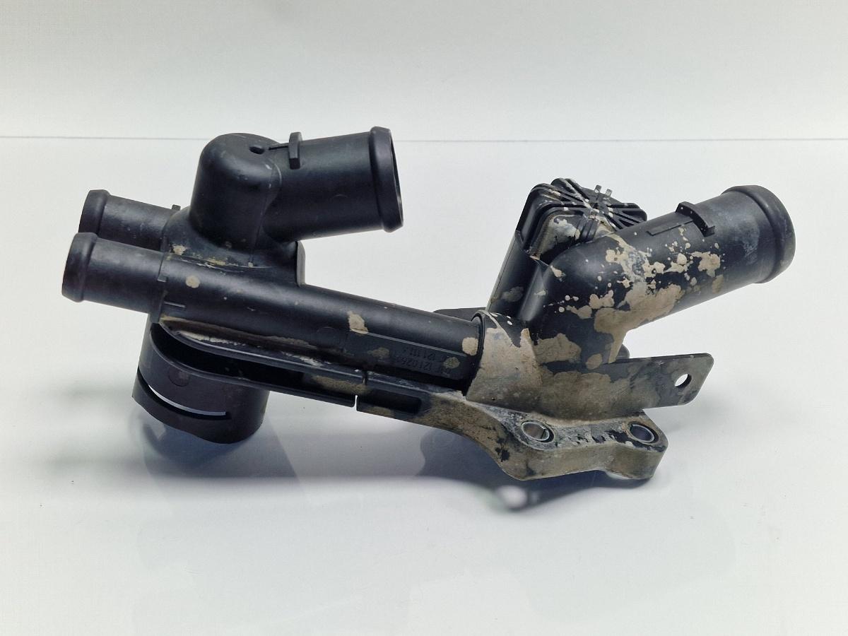 Carcasa termostat VOLKSWAGEN JETTA IV 162, 163, AV3, AV2 2009 - >1.2 TSI CBZB 03F121026B