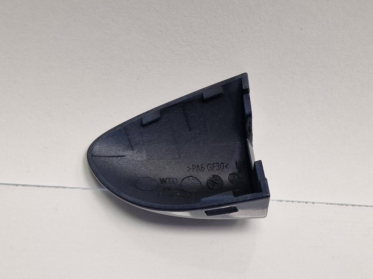 Capac maner stanga spate VOLKSWAGEN PASSAT Variant 3C5 2005 - 2011 albastru LC5F 3C0837879