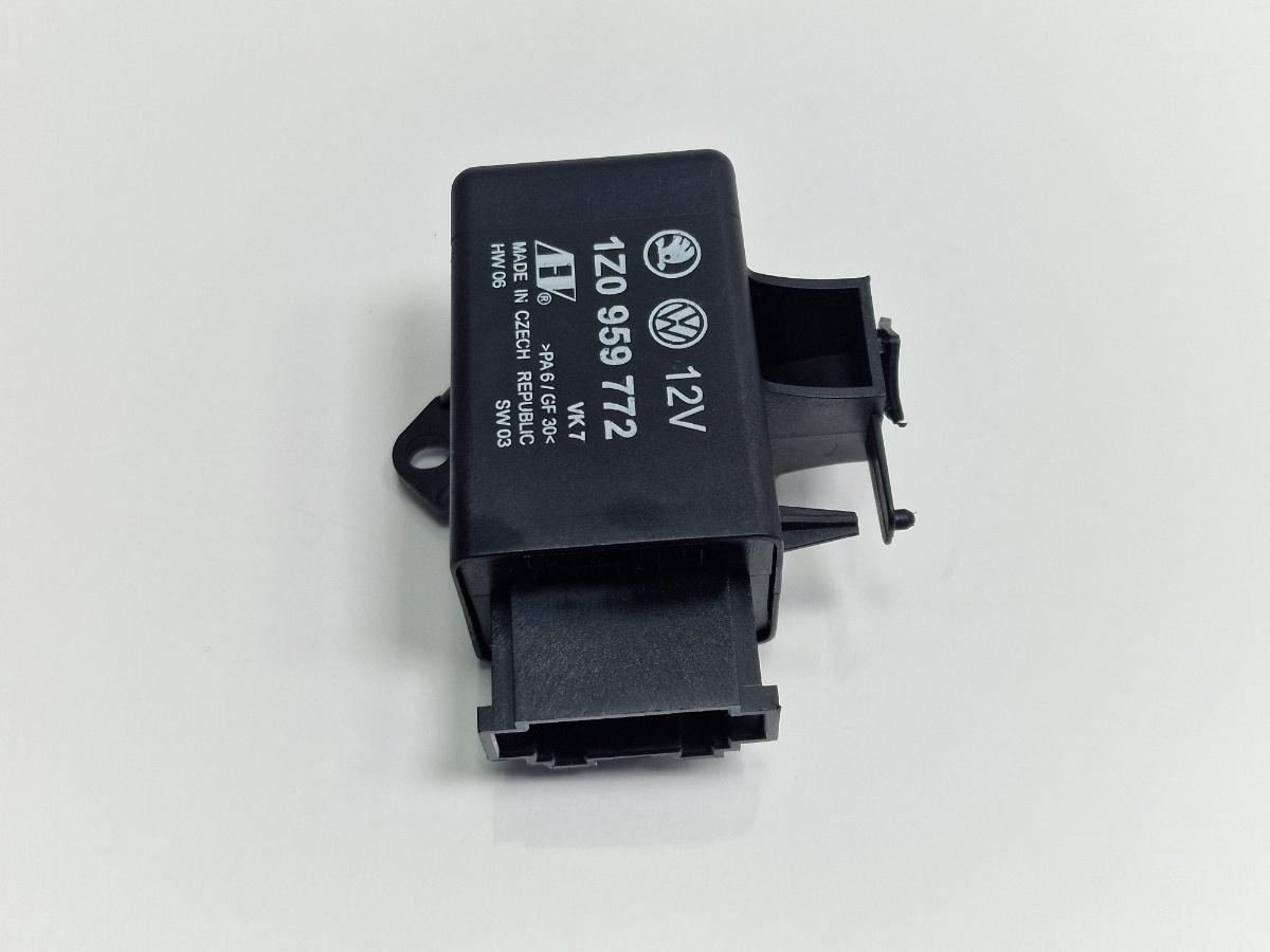 Releu incalzire scaune SKODA OCTAVIA II Combi 1Z5 2004 - 20132.0 TDI 16V BKD, CFHC, CLCB 1Z0959772