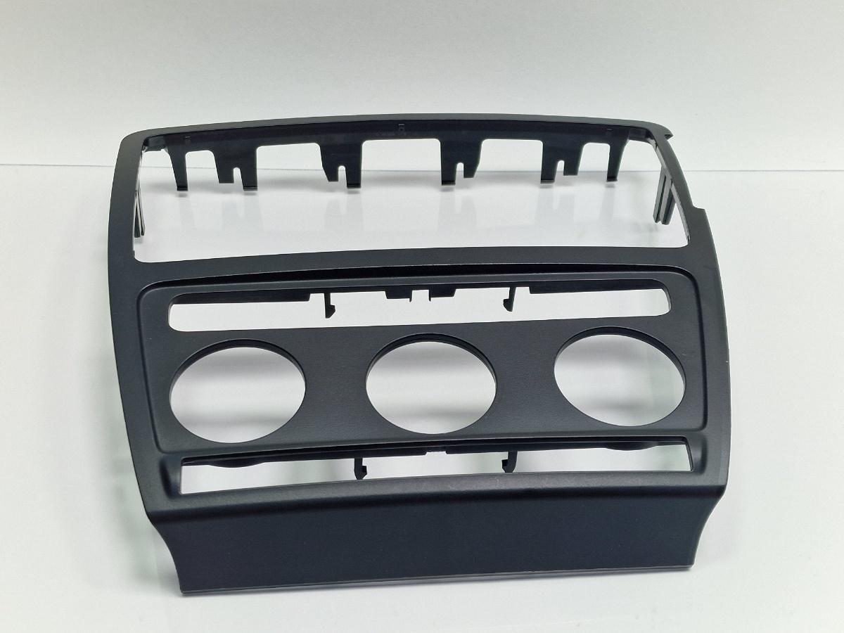 Ornament consola centrala bord SKODA OCTAVIA II Combi 1Z5 2004 - 20132.0 TDI 16V BKD, CFHC, CLCB 1Z0858069A