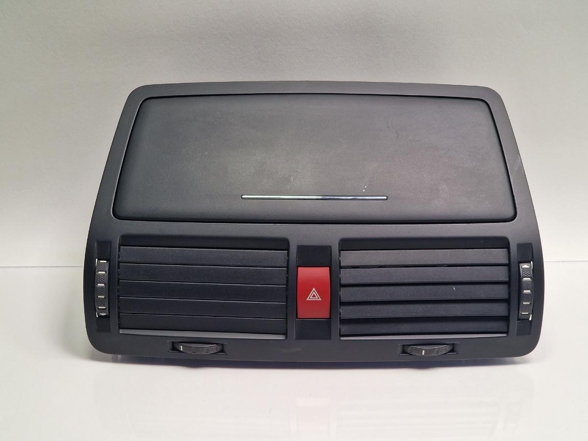 Grila ventilatie centrala SKODA OCTAVIA II Combi 1Z5 2004 - 20132.0 TDI 16V BKD, CFHC, CLCB 1Z0820951