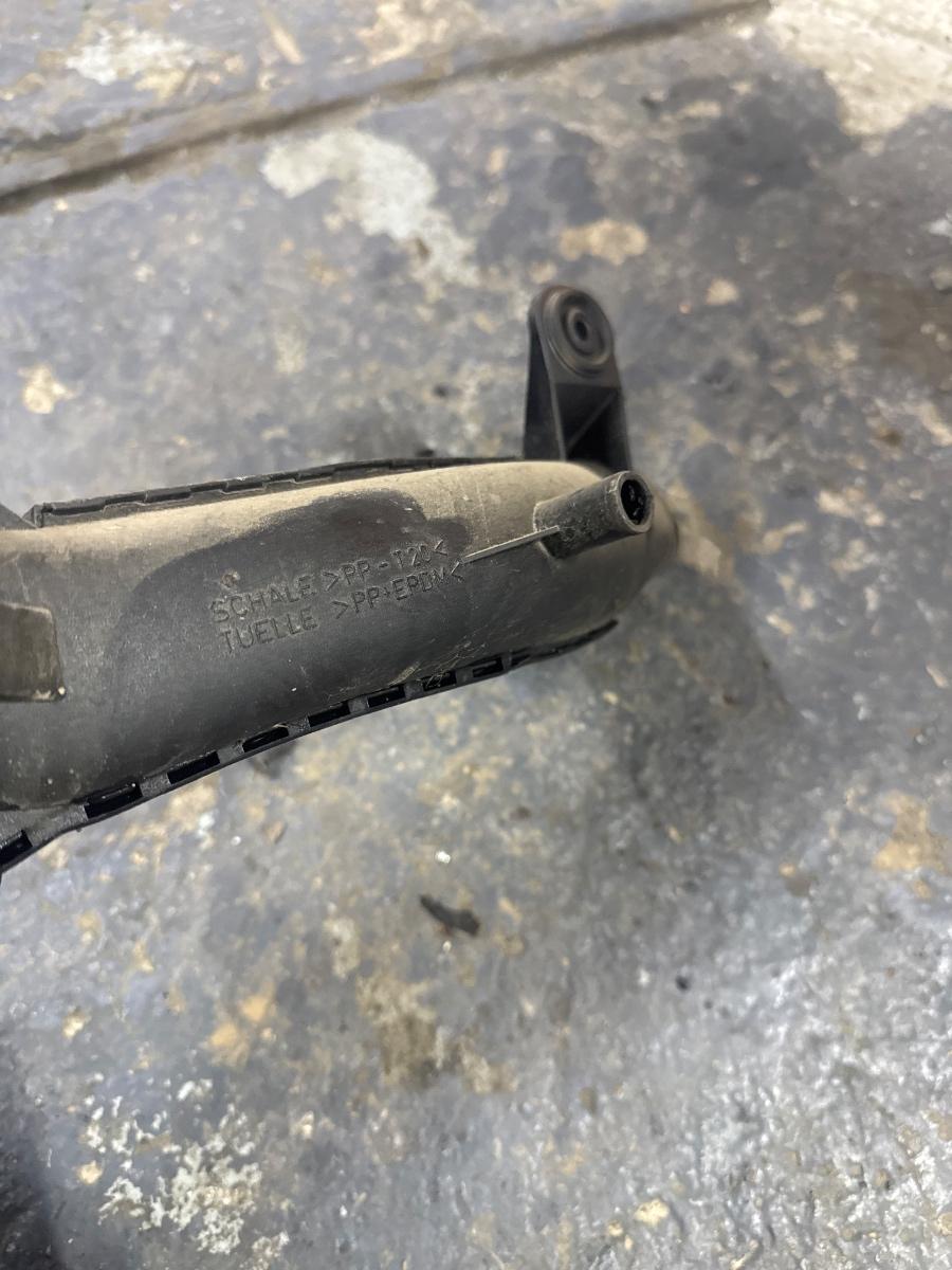 Rezonator admisie VOLKSWAGEN GOLF IV Variant 1J5 1999 - 20061.9 TDI ATD, AXR 1J0129609B