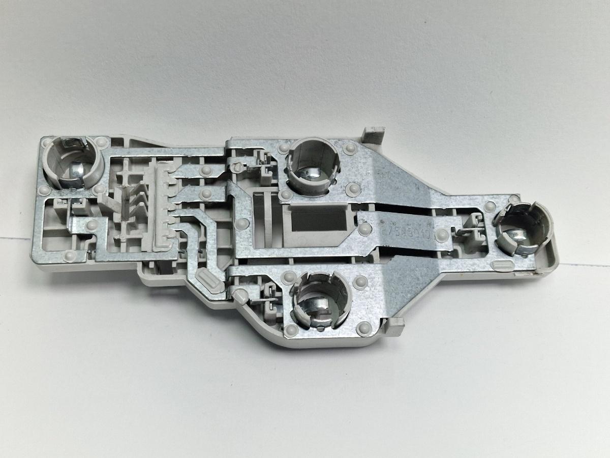 Soclu bec stanga spate SKODA OCTAVIA II Combi 1Z5 2004 - 20132.0 TDI 16V BKD, CFHC, CLCB 1Z9945257