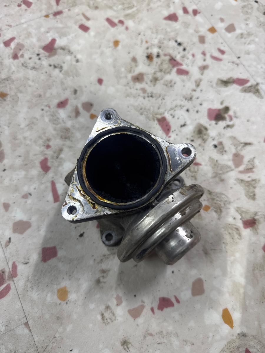 Supapa EGR VOLKSWAGEN GOLF IV Variant 1J5 1999 - 20061.9 TDI ATD, AXR 038129637D