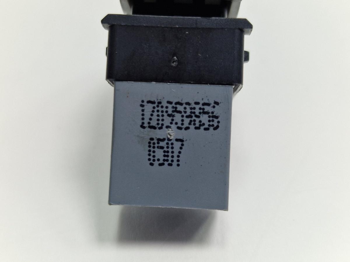 Buton geam electric dreapta SKODA OCTAVIA II Combi 1Z5 2004 - 20132.0 TDI 16V BKD, CFHC, CLCB 1Z0959856