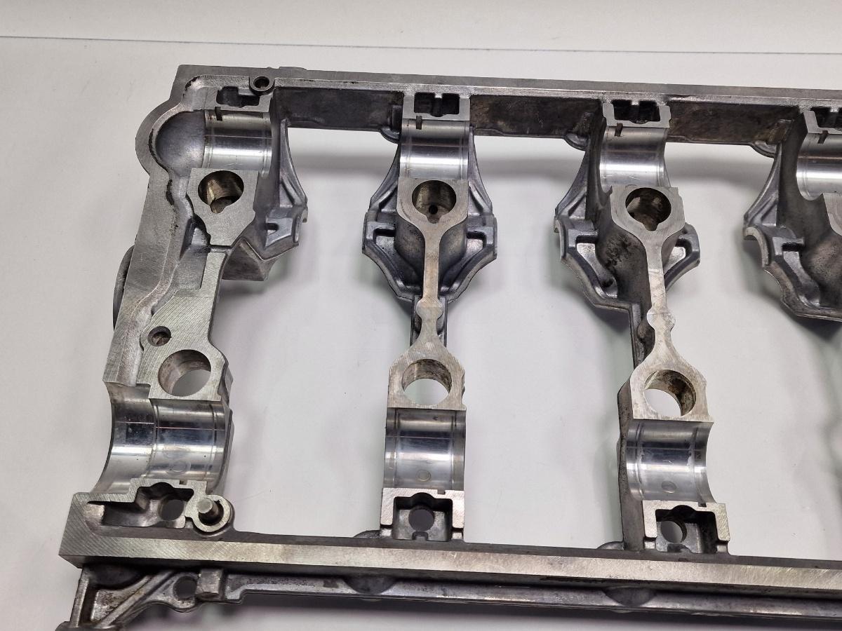 Capac ax chiulasa SKODA OCTAVIA II Combi 1Z5 2004 - 20132.0 TDI 16V BKD, CFHC, CLCB 03G103308C