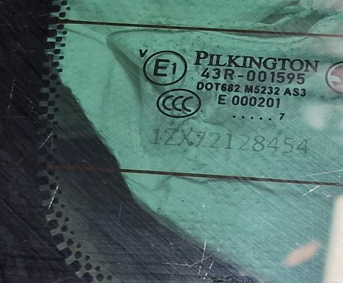 Luneta spate SKODA OCTAVIA II Combi 1Z5 2004 - 20132.0 TDI 16V BKD, CFHC, CLCB Pilkington 43R001595 1Z9845049B