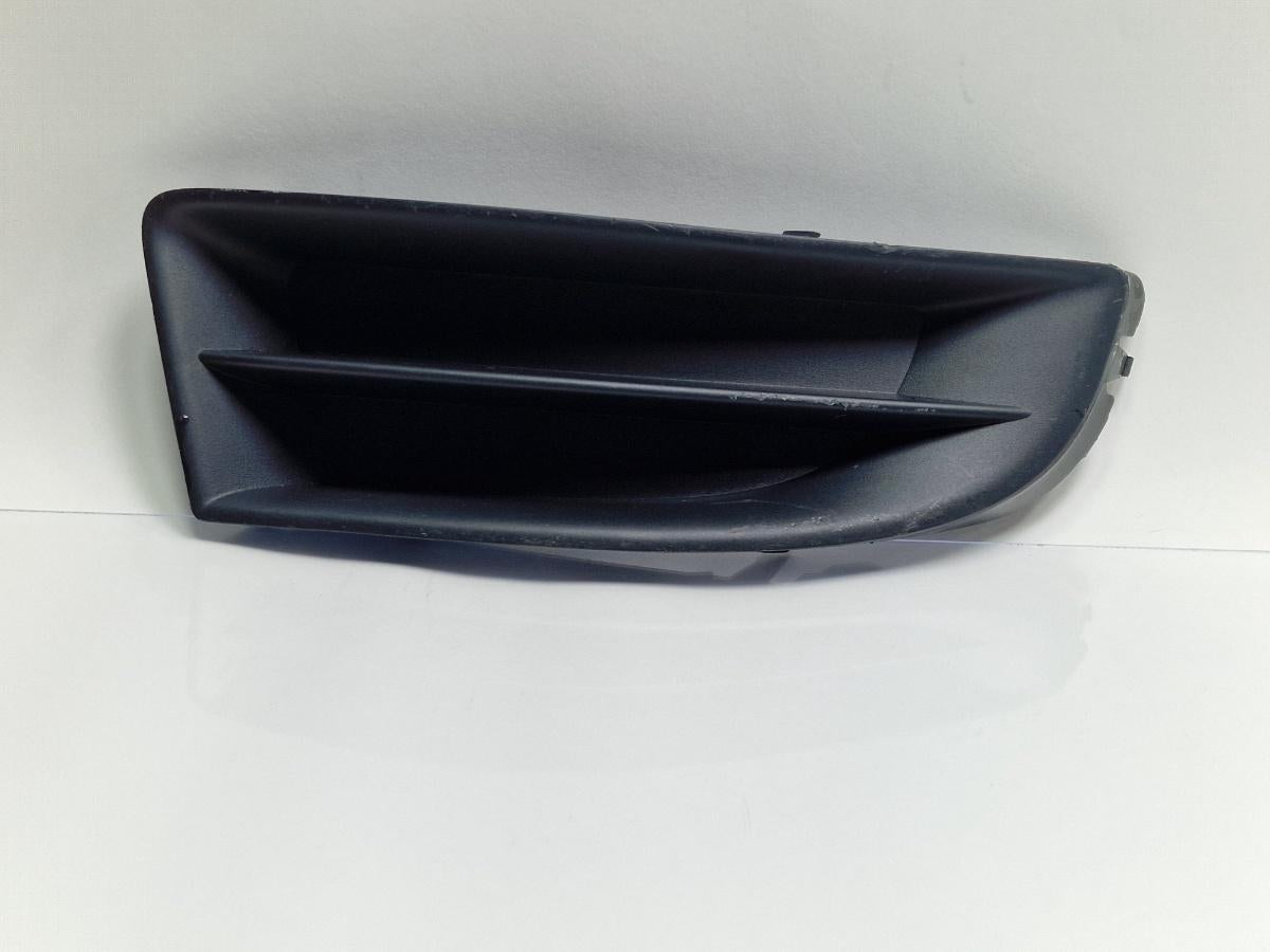 Grila proiectoare bara dreapta fata SKODA OCTAVIA 1Z3 2004 - 20132.0 TDI 16V BKD, CFHC, CLCB 1Z0807368B
