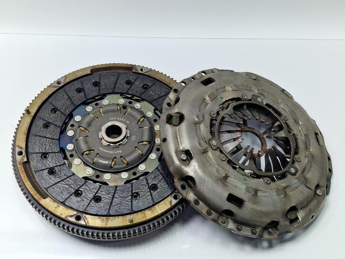 Volanta cu masa dubla SKODA OCTAVIA 1Z3 2009 - 20132.0 TDI CFHC LUK 124035410  03L105266BM