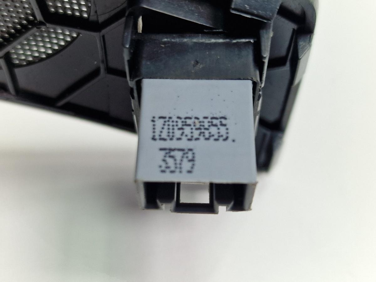 Buton geam electric stanga spate SKODA OCTAVIA 1Z3 2004 - 20132.0 TDI 16V BKD, CFHC, CLCB 1Z0868155