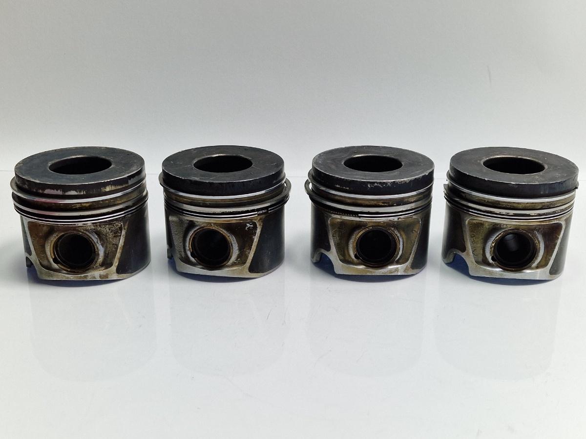 Pistoane SKODA OCTAVIA II Combi 1Z5 2004 - 2013 2.0 TDI 16V AZV, SKODA OCTAVIA 1Z3 2004 - 2013  03G107065J