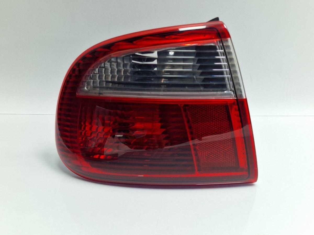 Stop de pe caroserie stanga spate SEAT TOLEDO II 1M2 1998 - 20061.6 16V AUS, AZD, BCB 1M5945095B