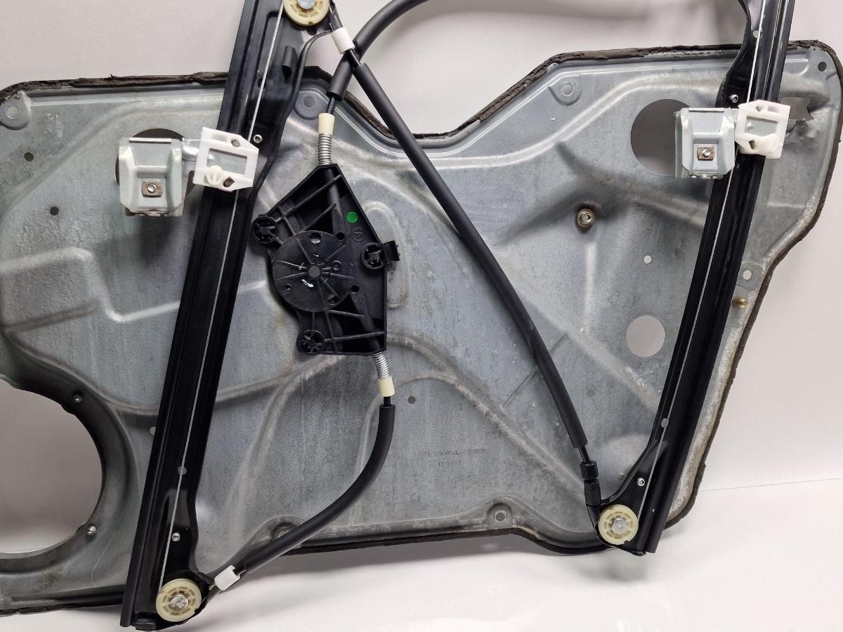 Macara geam stanga fata SEAT TOLEDO II 1M2 1998 - 20061.6 16V AUS, AZD, BCB 1M0837461A