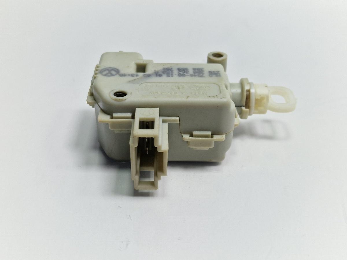 Actuator inchidere centralizata SEAT TOLEDO II 1M2 1998 - 20061.6 16V AUS, AZD, BCB 3B0959781
