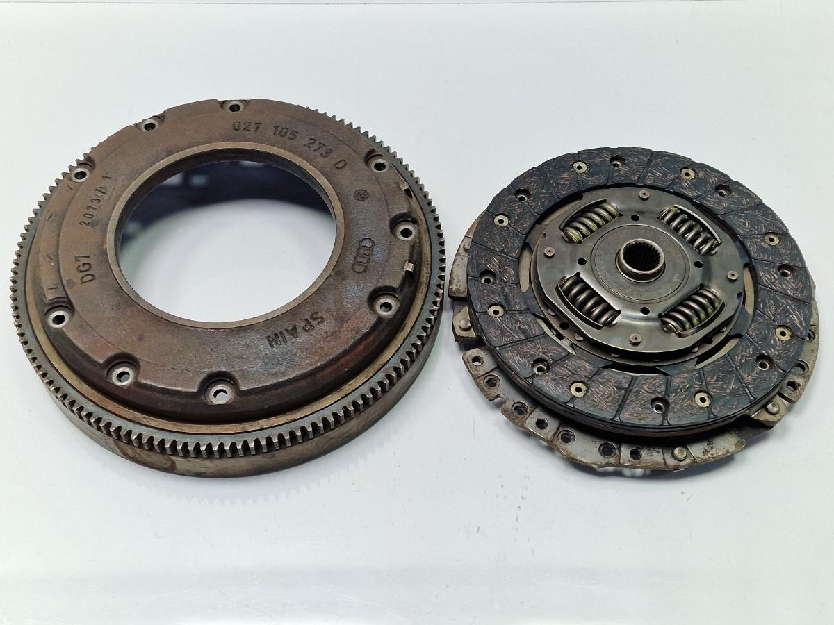 Volanta SEAT TOLEDO II 1M2 1998 - 20061.6 16V AUS, AZD, BCB SACHS 3082149541 027105273D