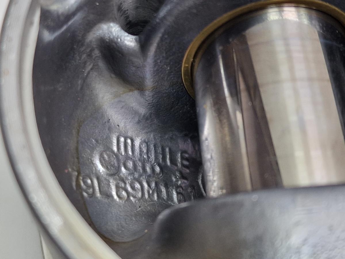 Piston cilindru 1,2 VOLKSWAGEN POLO 9N_ 2001 - 20121.9 TDI BMT MAHLE 79L69M161 038107065GJ