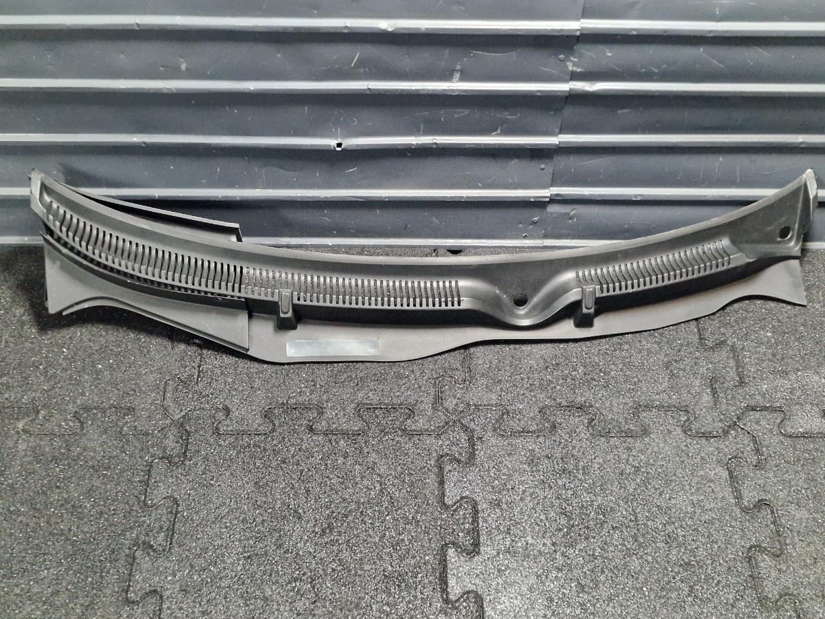 Grila stergatoare SEAT TOLEDO II 1M2 1998 - 20061.6 16V AUS, AZD, BCB 1M1853185