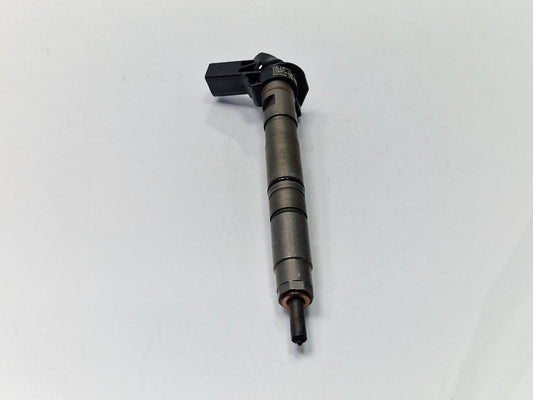 Injector combustibil AUDI A4 IV Avant 8K5, B8 2007 - 20152.0 TDI CAGA BOSCH 03L130277