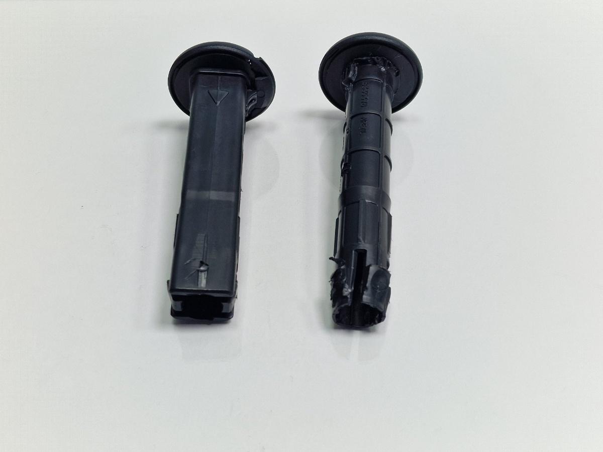 Ghidaj montare tetiera scaun fata AUDI A6/S6 III Saloon 4F2, C6 2004 - 20112.0 TDI CAHA 8P0881920B