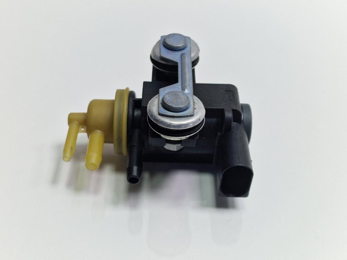 Electrovalva vacuum VOLKSWAGEN JETTA IV 162, 163, AV3, AV2 2009 - >1.6 TDI CAYC 1K0906627B