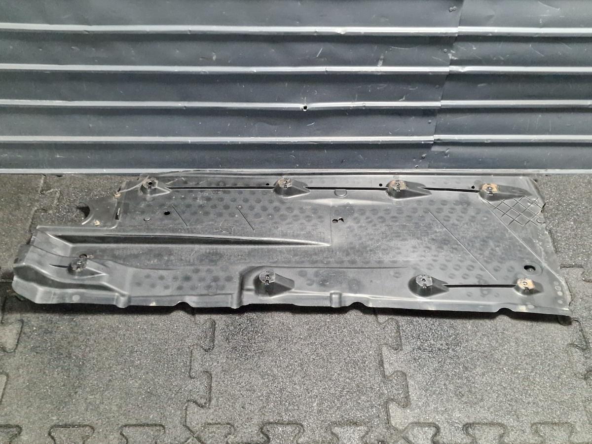 Scut protectie dreapta SKODA OCTAVIA 1Z3 2004 - 20132.0 TDI 16V BKD, CFHC, CLCB 1K0825212