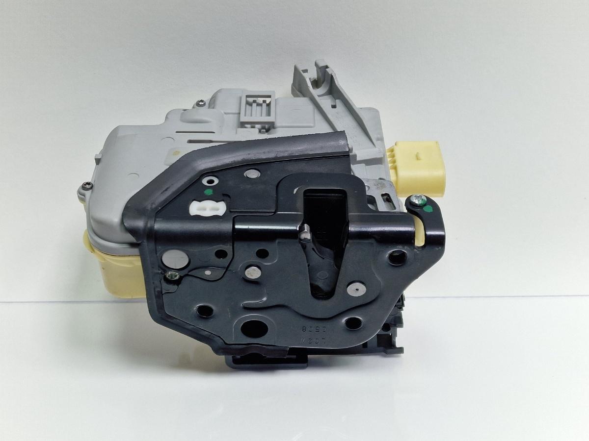 Broasca usa stanga fata VOLKSWAGEN PASSAT Variant 3C5 2005 - 20111.9 TDI BKC, BLS, BXE 3C1837015A